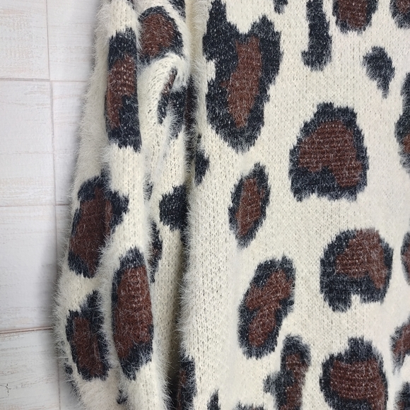 SHE + SKY LEOPARD PRINT CARDIGAN - Picture 13 of 15